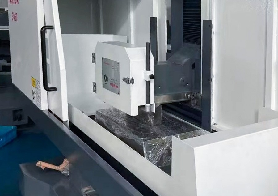 冷卻液的干凈度為什么會影響高精密數控平面磨床加工的光潔度